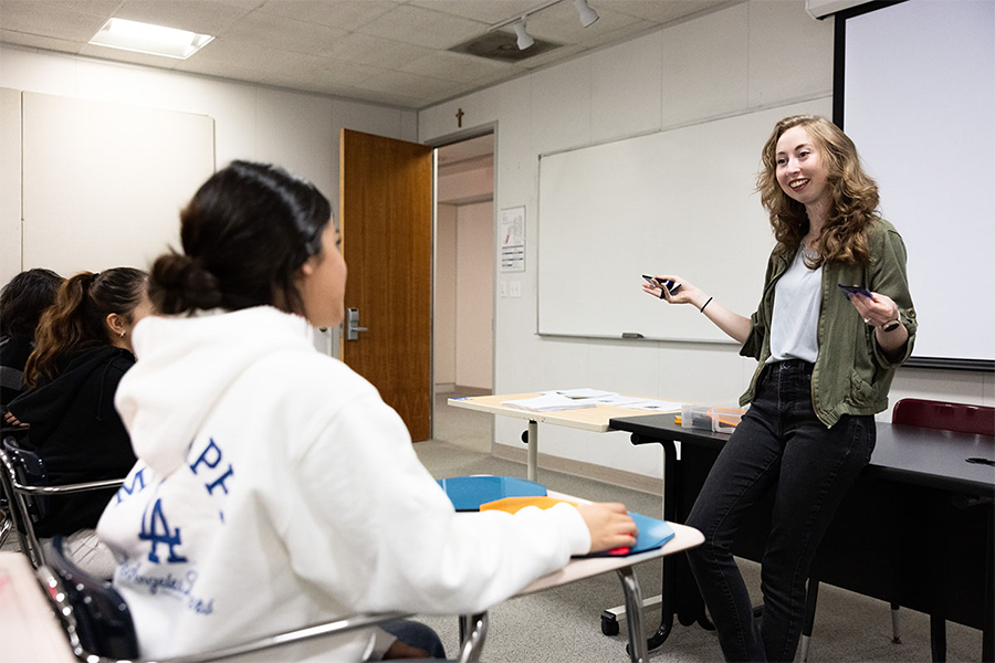 Rachel Tremaine teaching math to LMU undergraduates